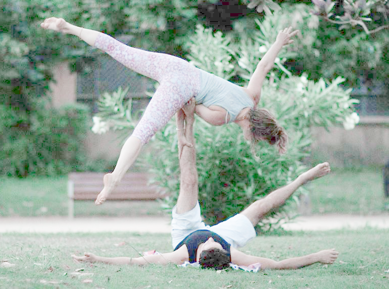 Voorbeeld van Acro Yoga in Leiden